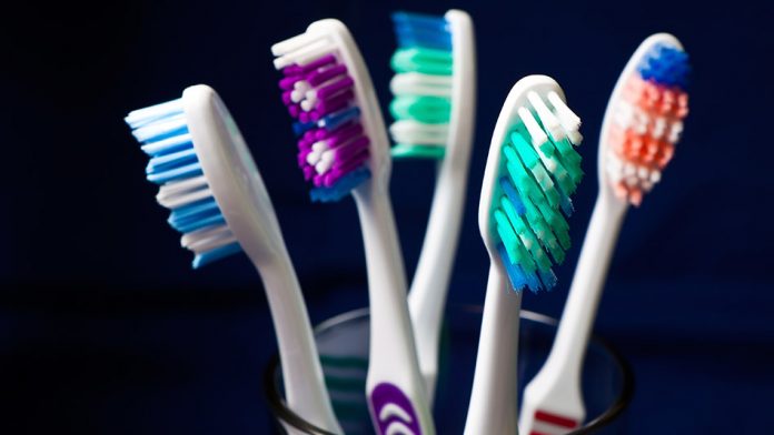 Five Tips For Keeping Your Toothbrush Clean